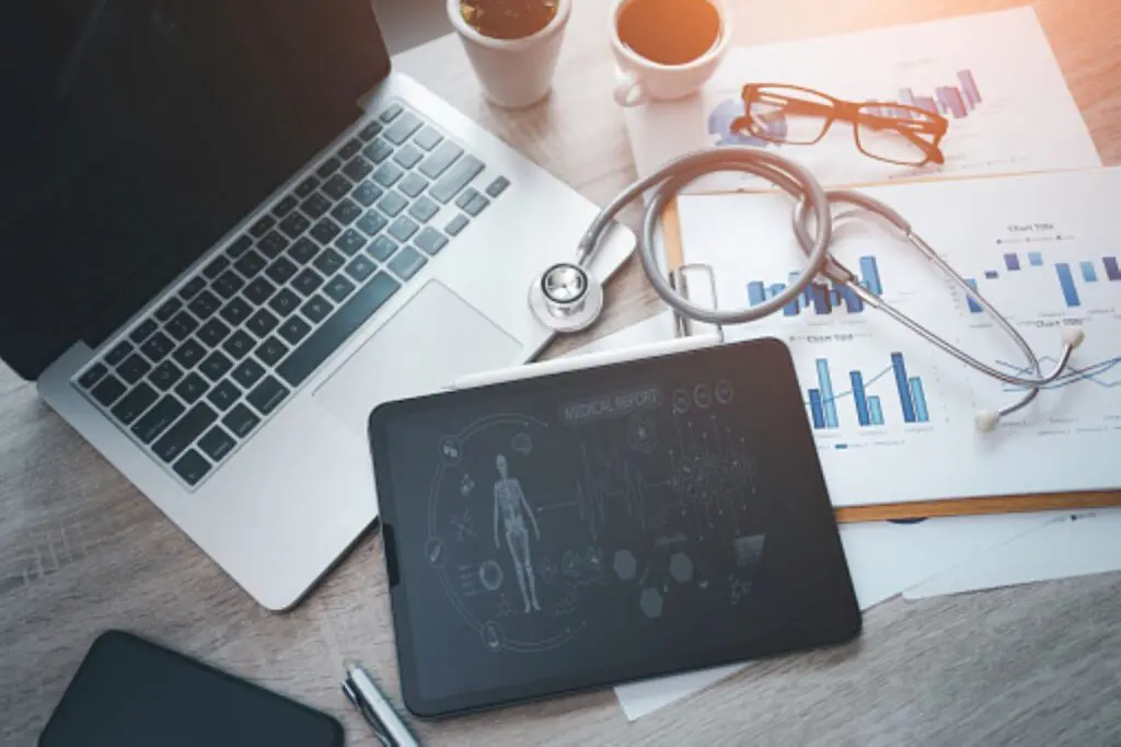 Digital tools and EHR reports supporting hospital credentialing